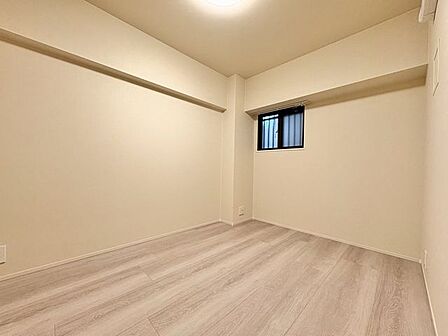 過ぎ行く時間をゆったりと感じることができる落ち着いたお部屋。静かな環境でリラックスタイムを。