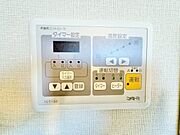 リビングには床暖房完備。乾燥も空気の汚れもなく快適です。