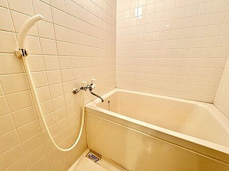 シンプルながらリラックスして気持ちよく入浴できる空間は、すべての人の毎日を豊かにする場所です。