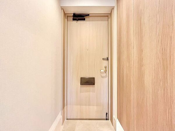玄関を拡大表示