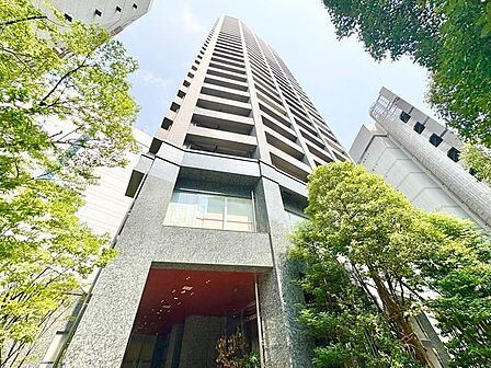住む方の毎日に快適を届ける、贅沢な共用施設が大きな魅力となっています。
