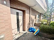 敷地内ゴミ置き場。