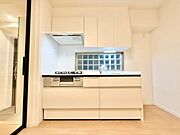 暮らしの中で輝き続けるキッチン。日々の調理を快適にサポート。あなたの暮らしに寄り添うキッチンです。