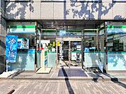 ファミリーマート西麻布三丁目店 230m