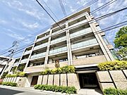 流行に左右されず、将来にわたって価値が継続する「上質」な佇まい。