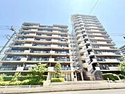 明るさとぬくもりを感じる、落ち着いた佇まい。ずっと色あせない、愛情の持てる外観。