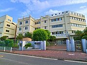 大田区立御園中学校 210m