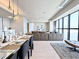 家具やアートなども余裕をもって配置できます。お気に入りのアイテムで満たしてください。