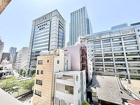 都心の眺望を心ゆくまで満喫。変化に富んだ景観が、ゆとりと楽しみをもたらします。