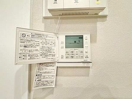 床暖房は空気を汚さず、ほこりも舞い上がらないので安心です。