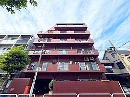 明るさとぬくもりを感じる、落ち着いた佇まい。ずっと色あせない、愛情の持てる外観。