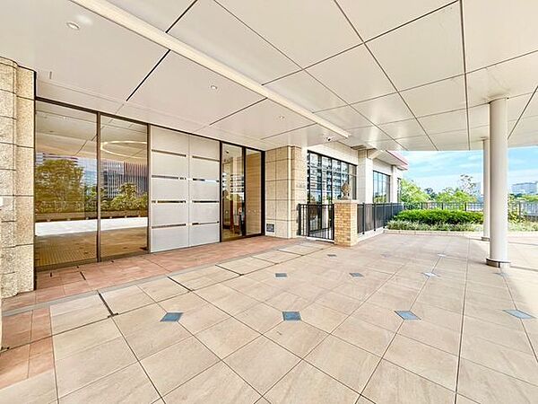エントランスを拡大表示