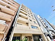 優雅な立ち姿のお住まいは多様なライフスタイルをサポートし、上質な時間をお過ごしいただけます。