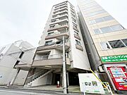 多彩な生活利便施設が融合した暮らしやすい環境。穏やかで快適な日々を叶えるための舞台が広がっています。