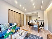 洗練された内装の住空間。伸びやかな空間のなかで、ゆったりとしたひとときを過ごせます。