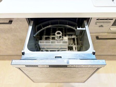 食洗機付で手間なく綺麗に。食後はゆったり過ごせます。