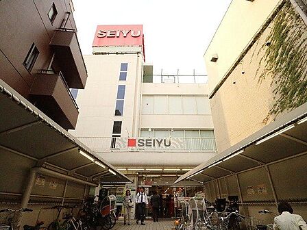 西友下高井戸店 400m