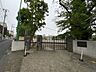 周辺：新宿区立牛込第二中学校 400m