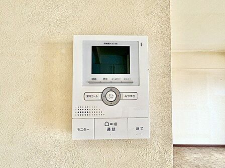「見える安心」をカタチにしました。誰が来てもわかる様にモニター付きインターホンを設置。