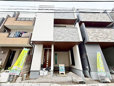 外観:一日のはじまり、一日の終わり、お住まいは変わらずご家族を見守り、受け入れてくれます。 外観:一日のはじまり、一日の終わり、お住まいは変わらずご家族を見守り、受け入れてくれます。