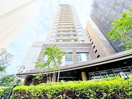 都心の利便と静寂を同時に享受。快適な日々を叶えるための舞台が広がっています。