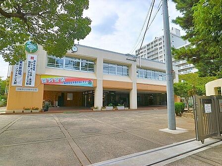 川崎市立京町中学校 300m