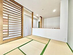 やすらぎを与えてくれる落ち着いた和室。