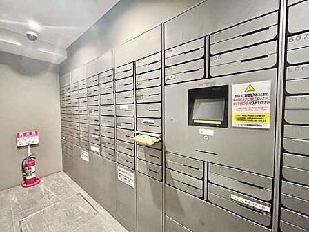 荷物をスムーズに受け取ることができる宅配ボックス。