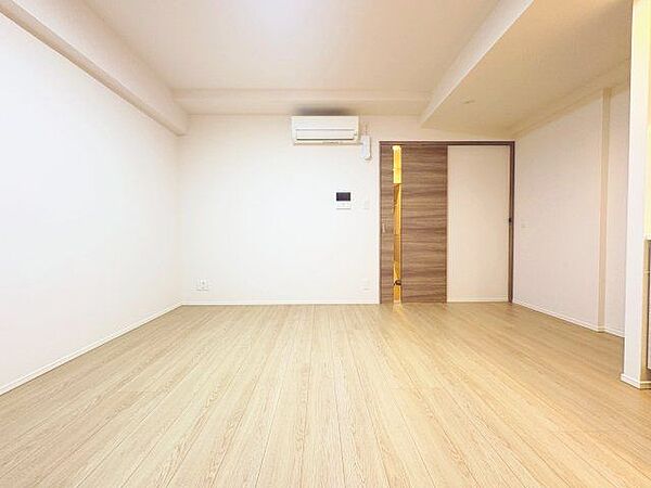 リビング/ダイニングを拡大表示