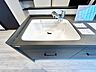 キッチン：おいしい水を毎日飲める浄水器一体型シャワー水栓をご用意。