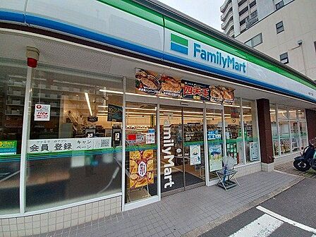 ファミリーマート亀戸六丁目店 190m