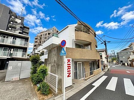 住まいは明日へのエネルギーを養うオアシス。穏やかに過ごしながらも元気のでる存在でなければなりません。