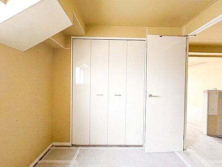 プレーンな空間を自分のスタイルに染める。いつまでも快適に暮せる住まいへ。