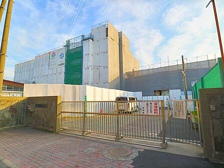 横浜市立矢向中学校 220m