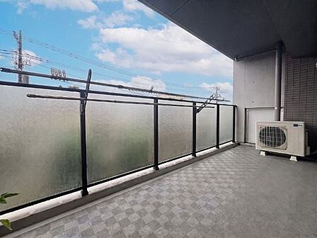 スロップシンク付のバルコニーなので使い勝手が豊かに広がります。