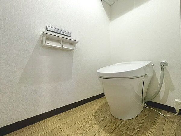 トイレを拡大表示