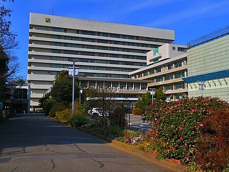 慶應義塾大学病院 650m
