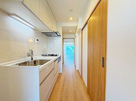 毎日をもっと軽やかに、キッチンワークをもっと効率的に。人に寄り添った美しい道具、使いこなす楽しみも。