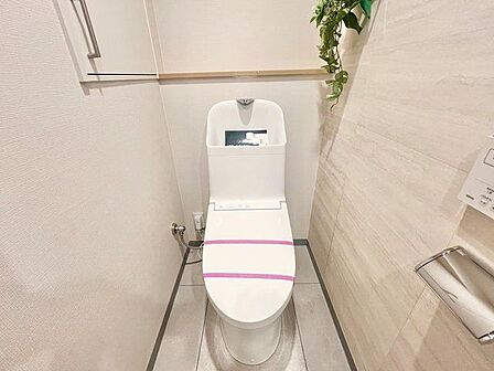 シンプルな色使いとデザインでリラックスできる快適な空間を演出。