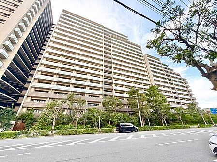 都心部の多彩な生活利便性を享受できる立地。日常生活に寄り添い、毎日の生活を豊かに彩ります。