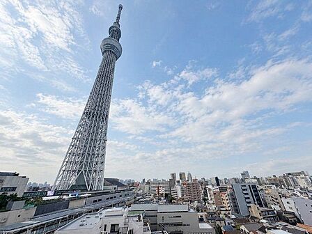バルコニーに出た時には、頬をなでる優しい風を感じることが出来ます。つい深呼吸をしたくなる眺望です。