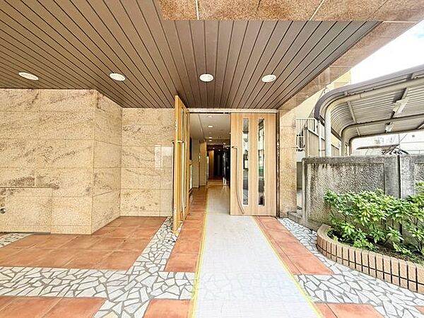 エントランスを拡大表示