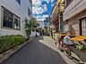 その他：住人以外の車の進入も少なく、小さなお子様を持つご家庭にも安心。