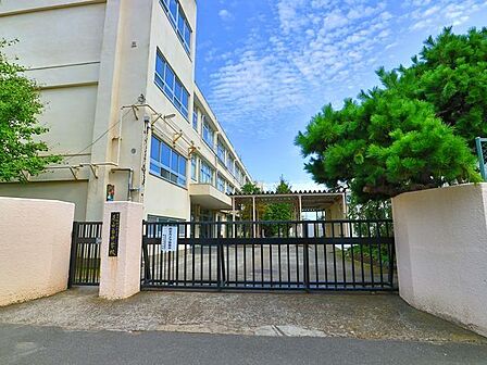 世田谷区立尾山台中学校 1800m
