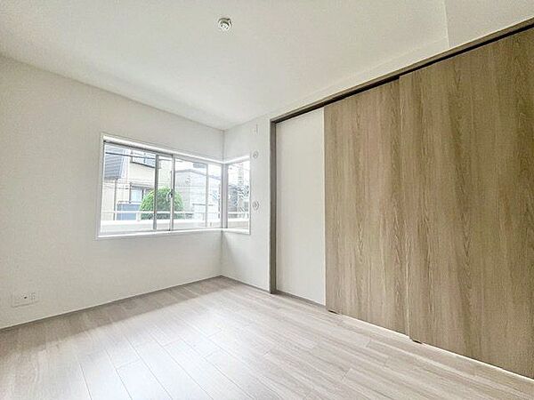寝室を拡大表示