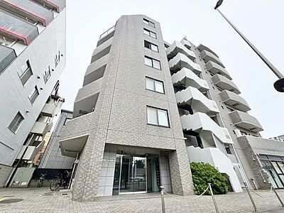 外観:流行に左右されず、将来にわたって価値が継続する「上質」な佇まい。 外観:流行に左右されず、将来にわたって価値が継続する「上質」な佇まい。