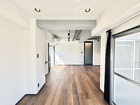 お気に入りのインテリアを加え、ゆとりある心地よい空間を演出してみませんか?