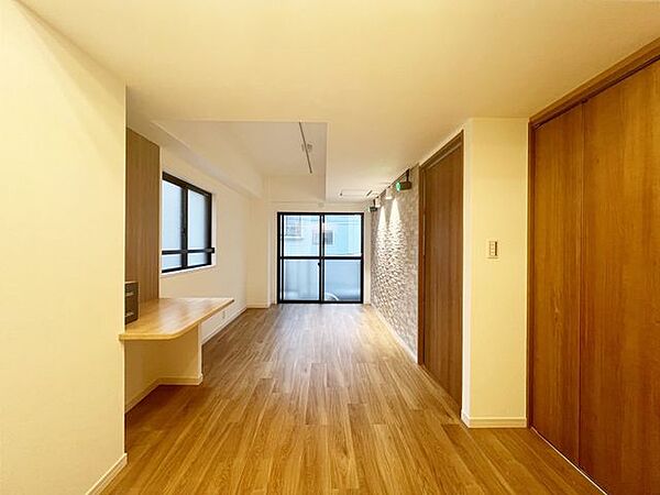 リビング/ダイニングを拡大表示