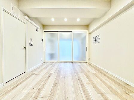 陽光が柔らかに差し込む空間で、穏やかな毎日をお過ごしいただけます。