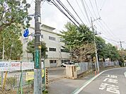 川口市立鳩ケ谷中学校 徒歩8分。 590m